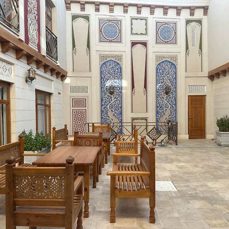 Antique Hotel Imran Buchara Buitenkant foto