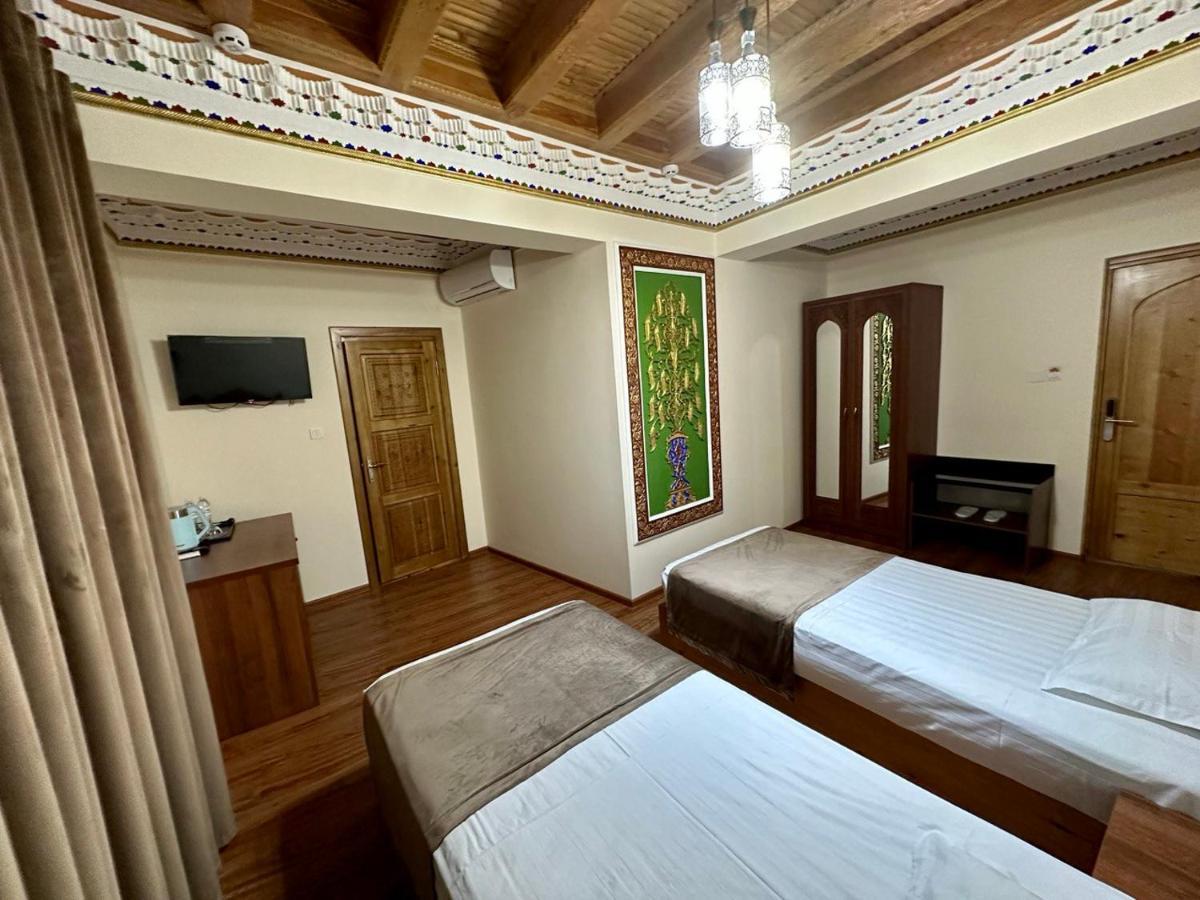 Antique Hotel Imran Buchara Buitenkant foto