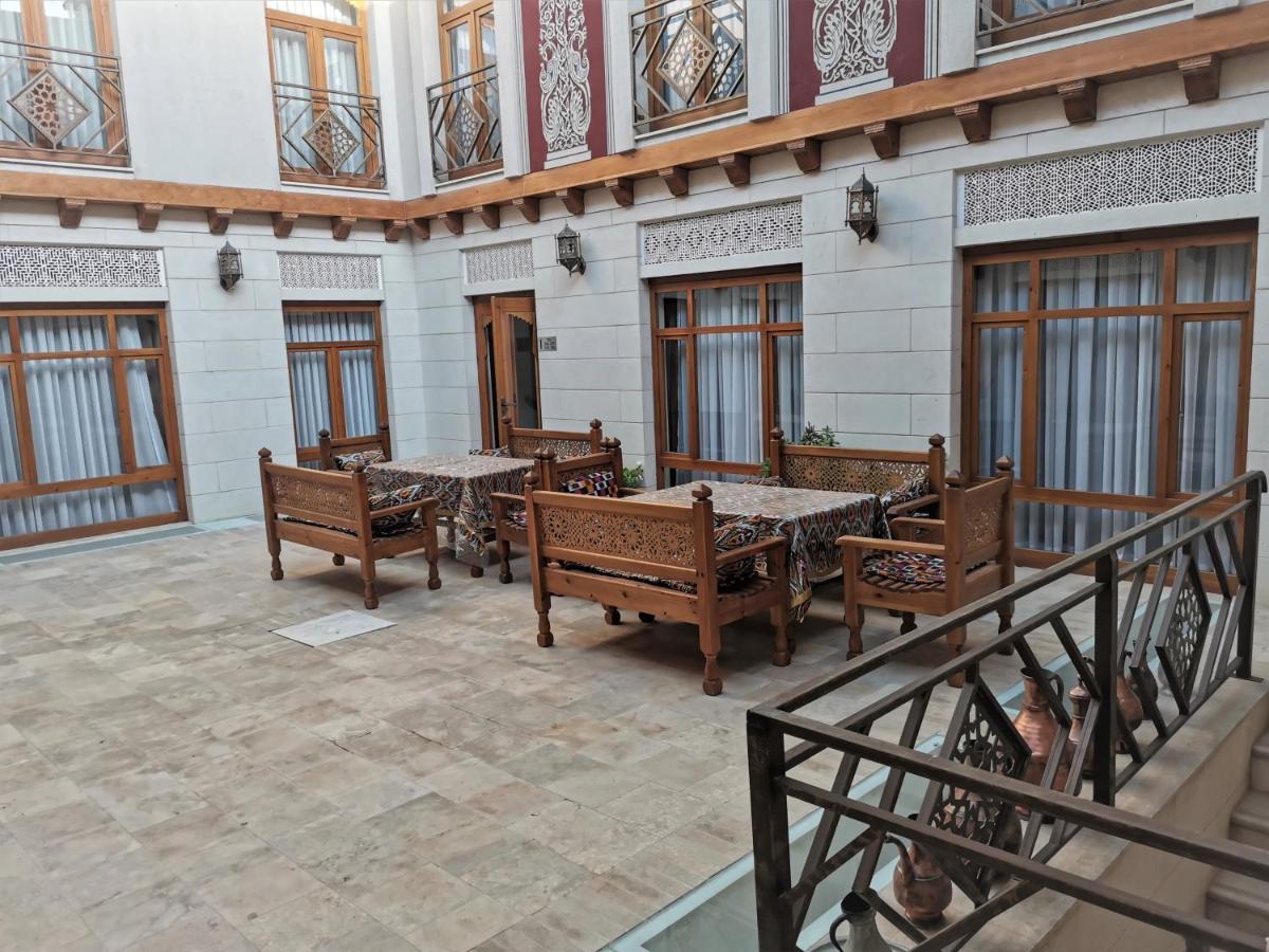 Antique Hotel Imran Buchara Buitenkant foto