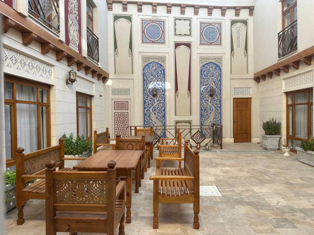Antique Hotel Imran Buchara Buitenkant foto