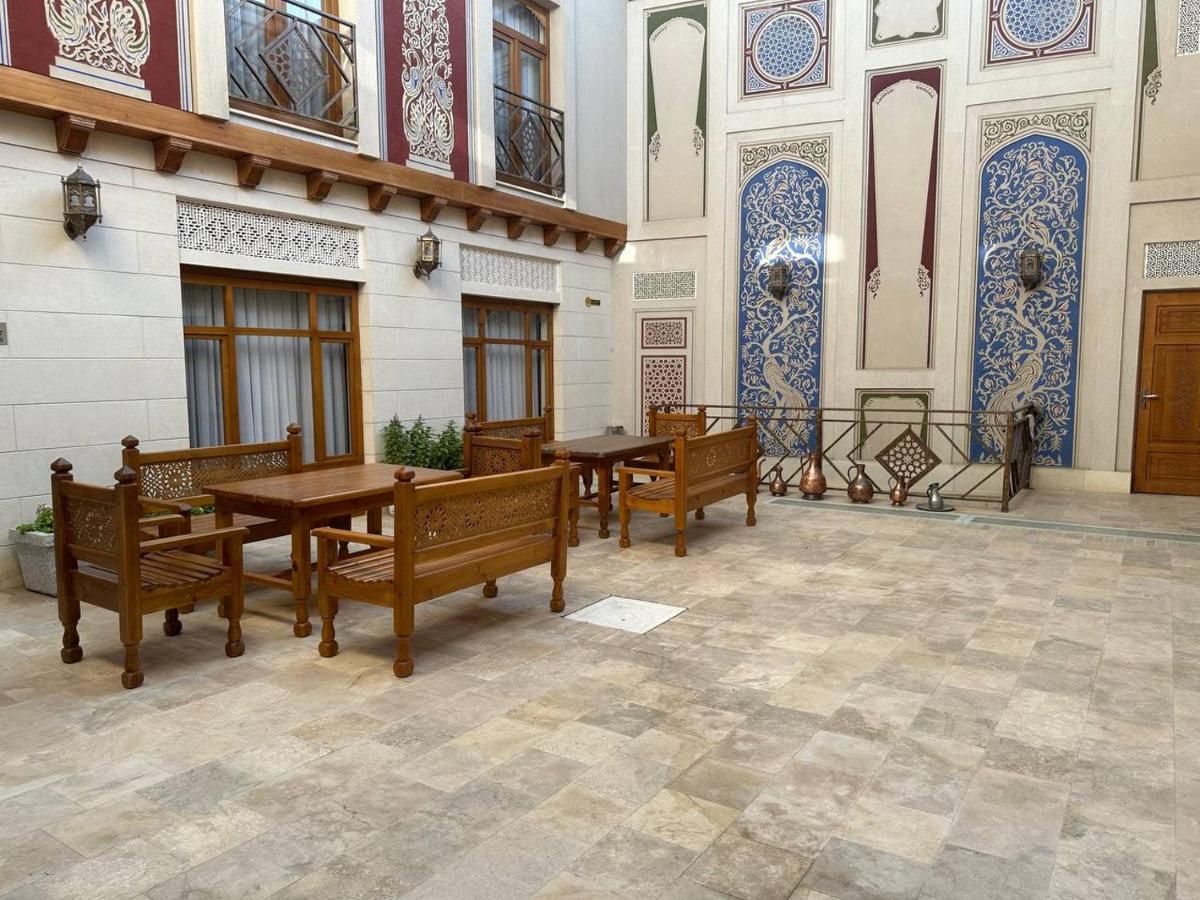 Antique Hotel Imran Buchara Buitenkant foto