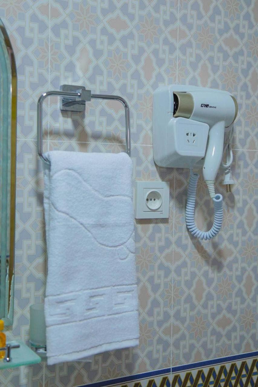 Antique Hotel Imran Buchara Buitenkant foto