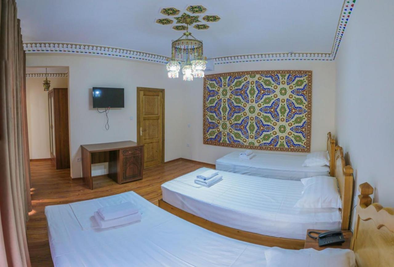 Antique Hotel Imran Buchara Buitenkant foto